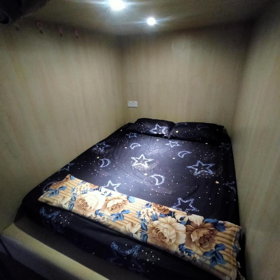 Joka-Joka Guesthouse Malacca Екстериор снимка