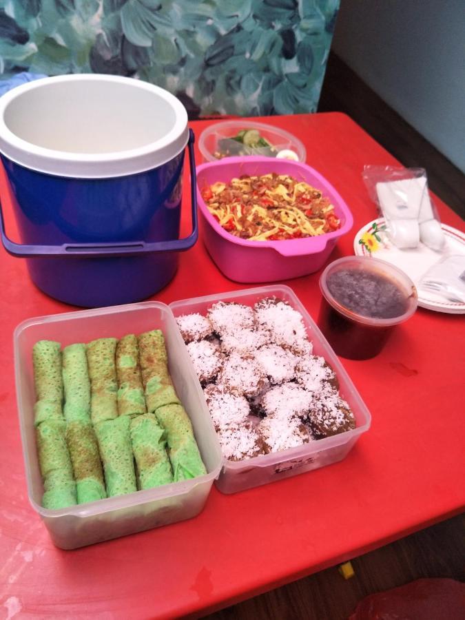 Joka-Joka Guesthouse Malacca Екстериор снимка