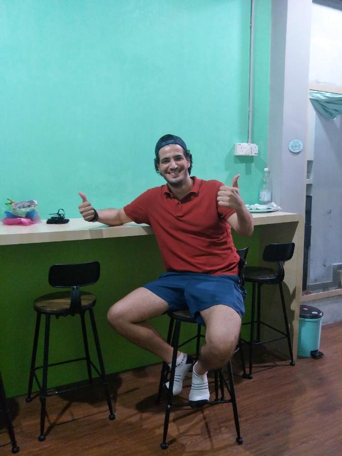 Joka-Joka Guesthouse Malacca Екстериор снимка