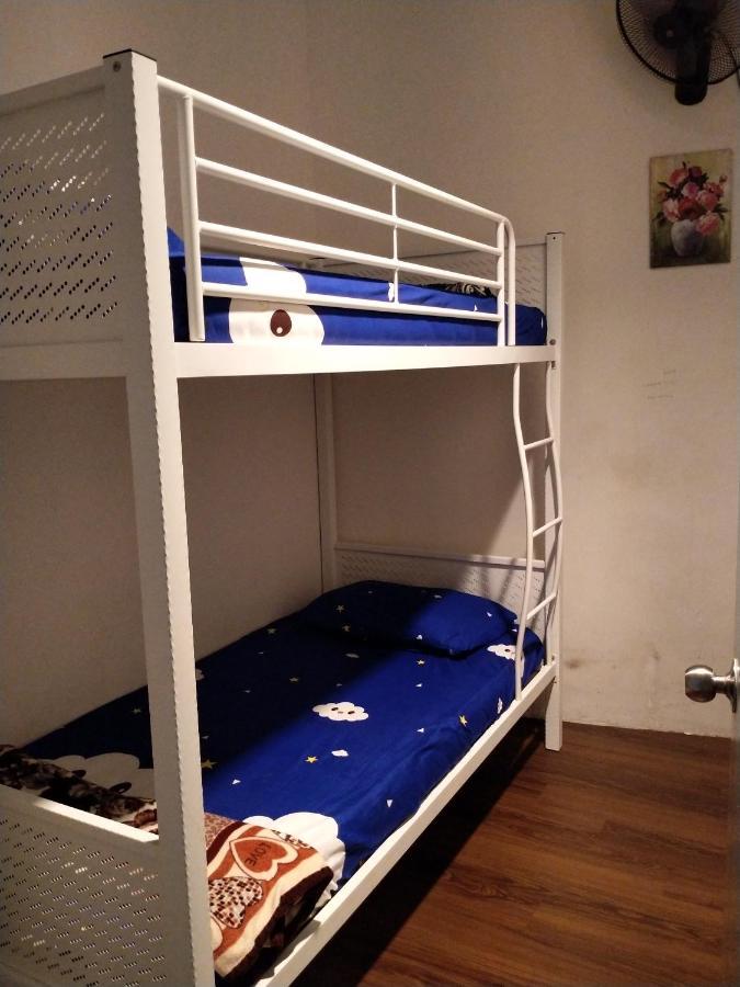 Joka-Joka Guesthouse Malacca Екстериор снимка